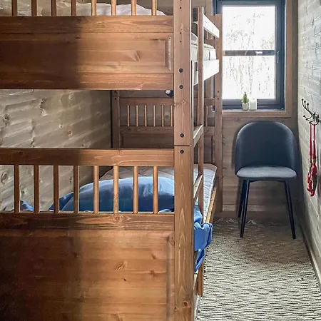 Lovely In With Kitchen * Vikeså