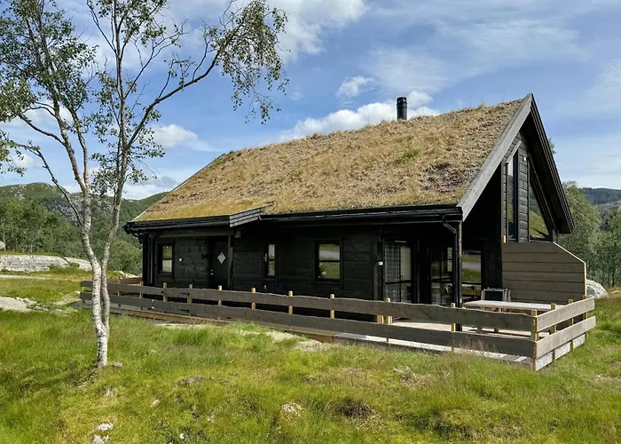 Lovely In With Kitchen * Vikeså